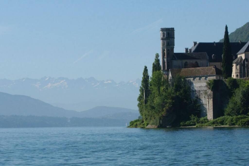 Le Portougais, Chalet A Chanaz, La Petite Venise Savoyarde Luaran gambar