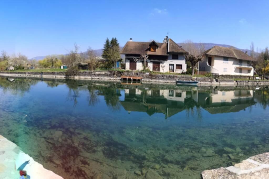 Le Portougais, Chalet A Chanaz, La Petite Venise Savoyarde Luaran gambar