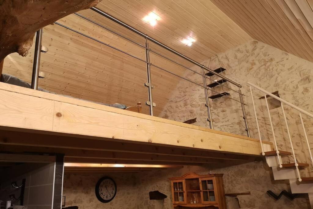 Le Portougais, Chalet A Chanaz, La Petite Venise Savoyarde Luaran gambar