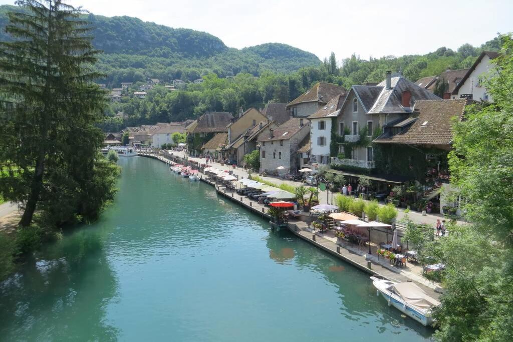 Le Portougais, Chalet A Chanaz, La Petite Venise Savoyarde Luaran gambar