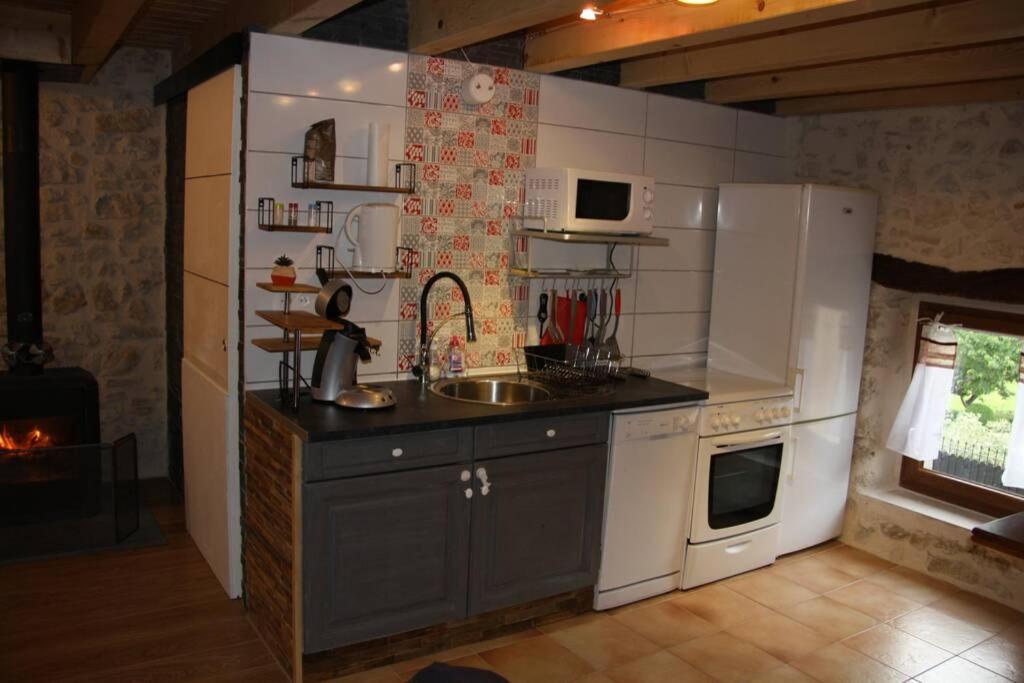 Le Portougais, Chalet A Chanaz, La Petite Venise Savoyarde Luaran gambar